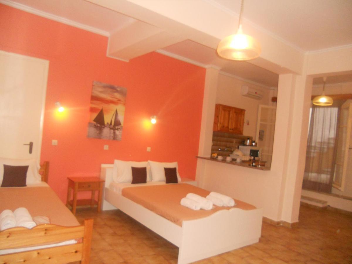 Elli Marina Studios And Apartments Benitses  Exterior photo